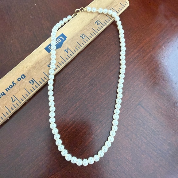 Vintage Jewelry - Vintage Faux Pearl Necklace
